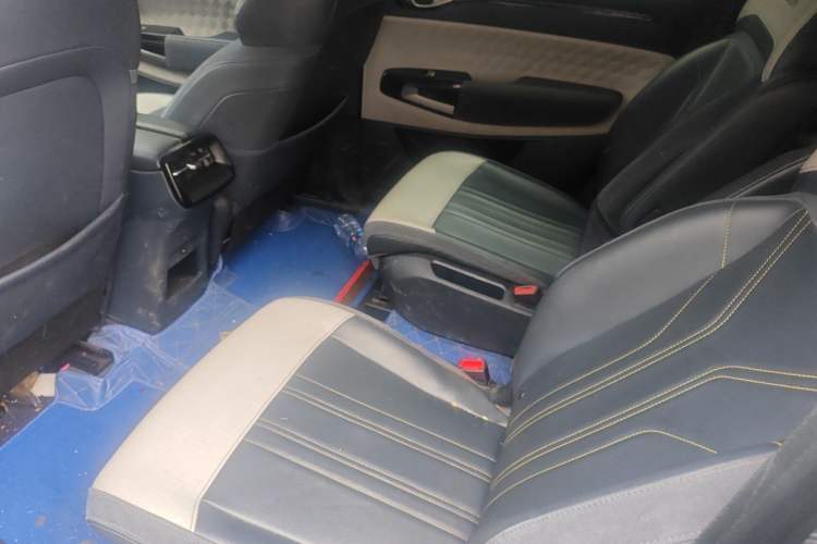 Used Baojun RM-5 2019 1.5T CVT 24-Hour Online Luxury Version 6 Seats Left Rear Seat