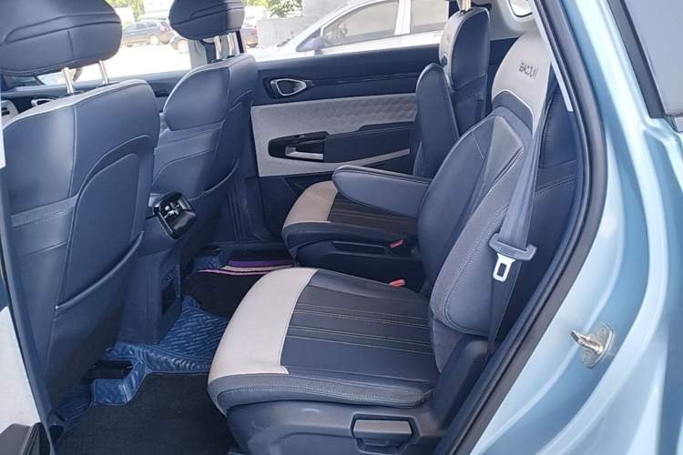 Used Baojun RM-5 2019 1.5T CVT 24-Hour Online Luxury Version 6 Seats Left Rear Seat