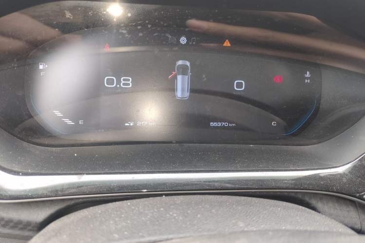 Used Baojun RM-5 2019 1.5T Manual Elite Version with 24-Hour Online Service 6 Seats Odometer Close Up