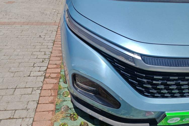 Used Baojun RM-5 2019 1.5T CVT 24-Hour Online Luxury Version 7 Seats Right Front Headlight