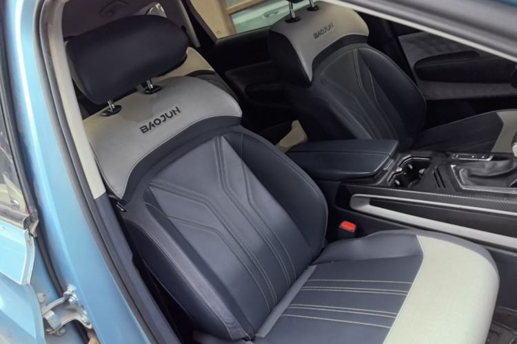 Used Baojun RM-5 2019 1.5T CVT 24-Hour Online Luxury Version 7 Seats Right Front Seat