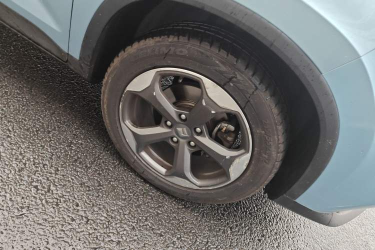 Used Baojun RM-5 2019 1.5T CVT 24-Hour Online Luxury Version 6 Seats Right Front Wheel Hub