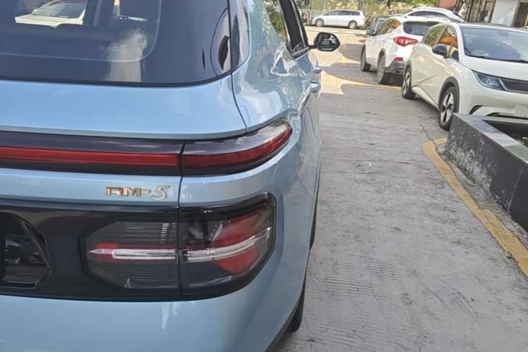 Used Baojun RM-5 2019 1.5T CVT 24-Hour Online Premium Version 7 Seats Right Rear Taillight