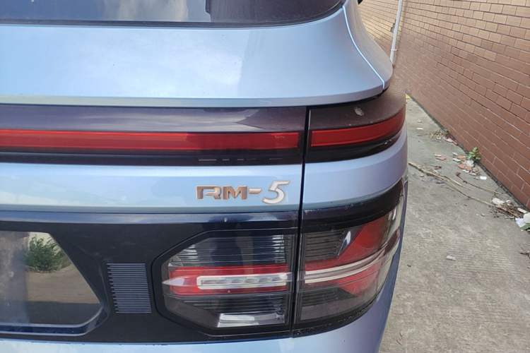 Used Baojun RM-5 2019 1.5T CVT 24-Hour Online Premium Version 7 Seats Right Rear Taillight