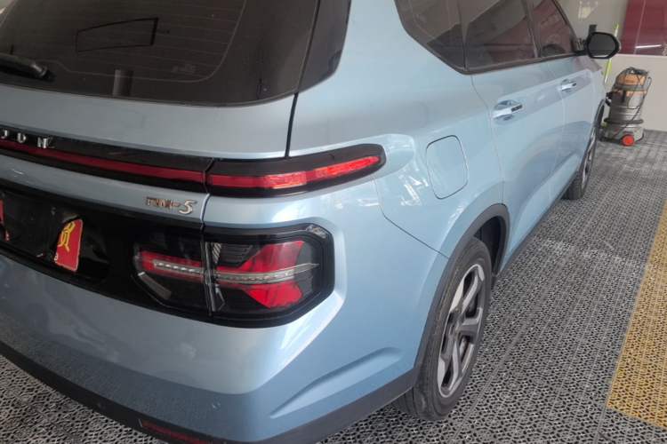 Used Baojun RM-5 2019 1.5T CVT 24-Hour Online Prestige Version 6 Seats Right Rear Taillight