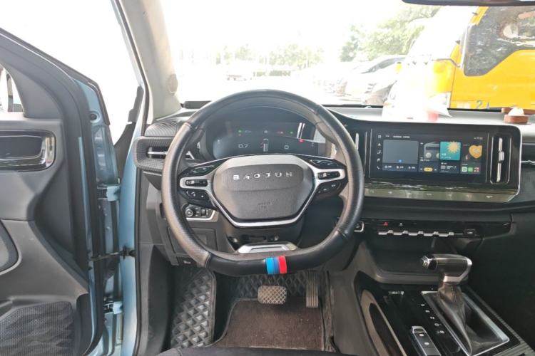 Used Baojun RM-5 2019 1.5T CVT Elite Version with 24-Hour Online Service 7 Seats Steering Wheel