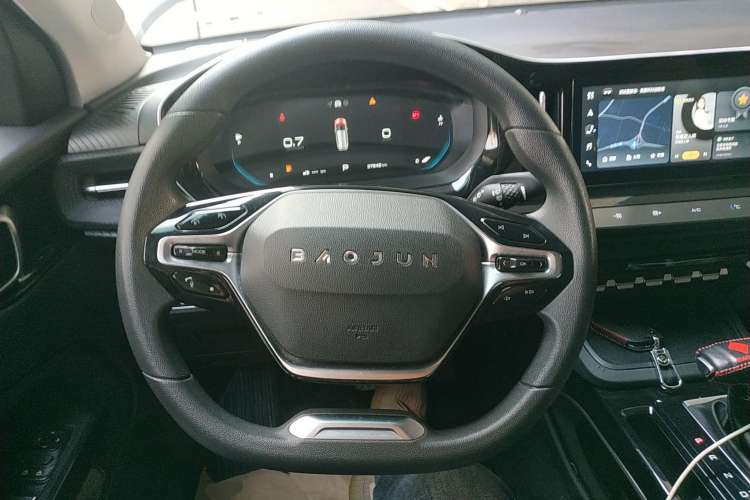 Used Baojun RM-5 2019 1.5T CVT Elite Version with 24-Hour Online Service 6 Seats Steering Wheel
