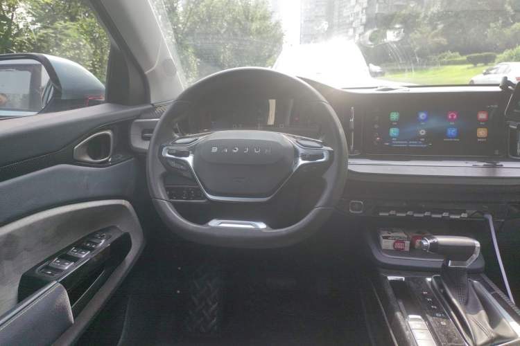 Used Baojun RM-5 2019 1.5T CVT 24-Hour Online Luxury Version 6 Seats Steering Wheel