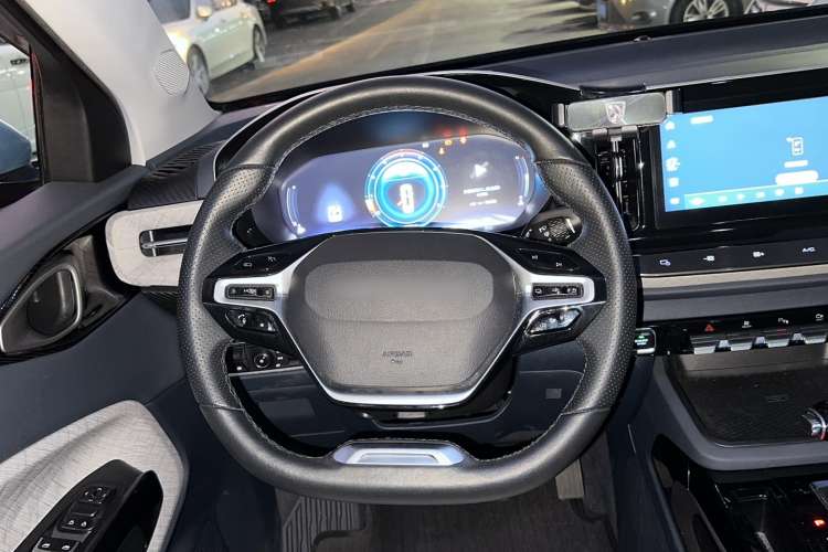 Used Baojun RM-5 2019 1.5T CVT 24-Hour Online Prestige Version 6 Seats Steering Wheel
