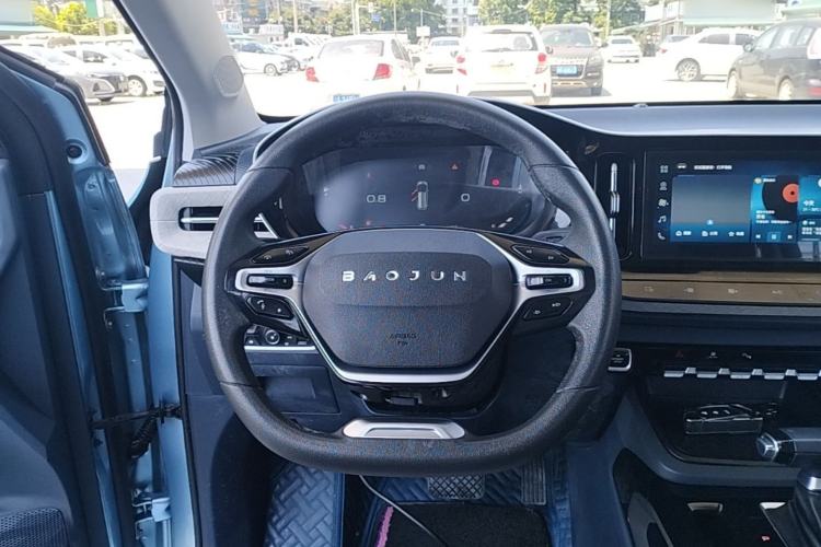 Used Baojun RM-5 2019 1.5T CVT 24-Hour Online Luxury Version 6 Seats Steering Wheel