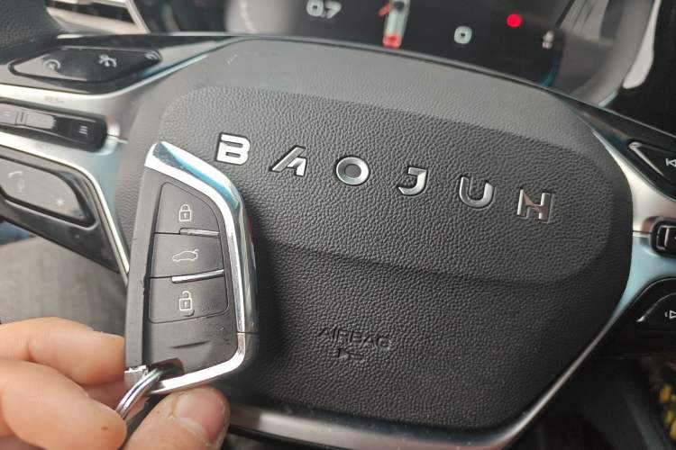 Used Baojun RM-5 2019 1.5T CVT 24-Hour Online Luxury Version 6 Seats Vehicle Key