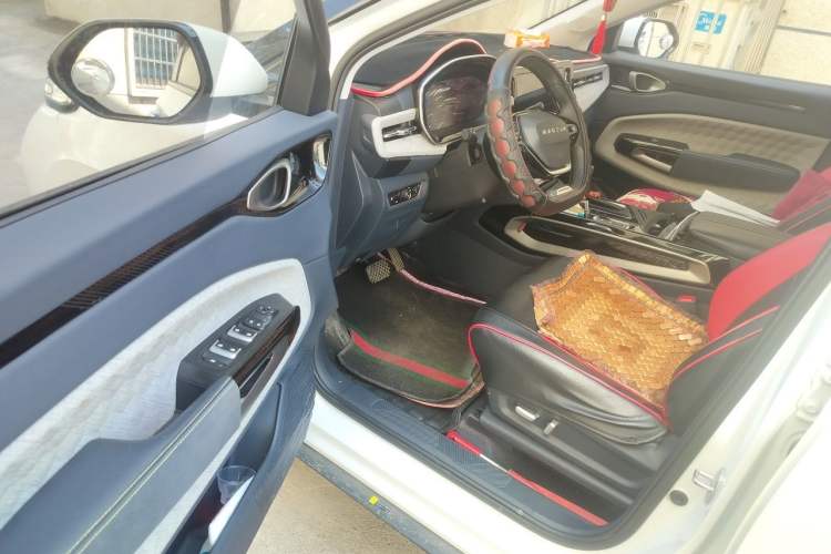 Used Baojun RM-5 2019 1.5T CVT 24-Hour Online Luxury Version 6 Seats Driver Seat