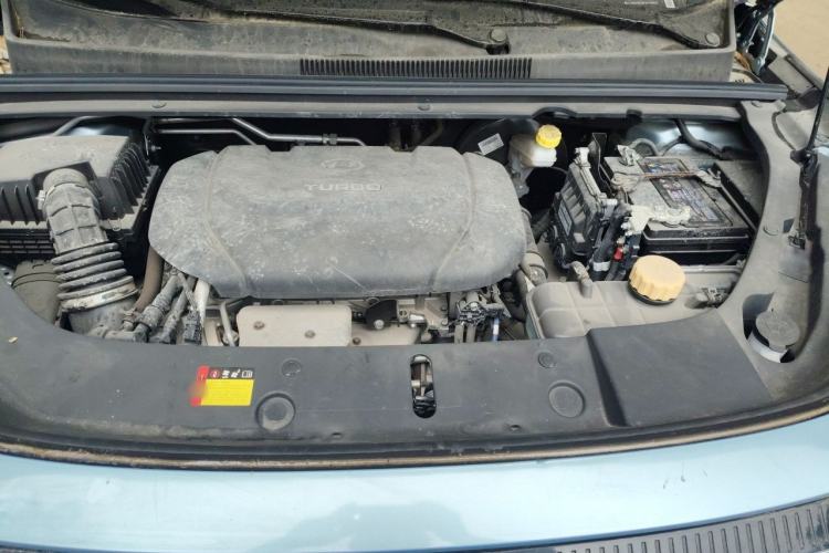 Used Baojun RM-5 2019 1.5T CVT 24-Hour Online Luxury Version 6 Seats Engine Bay