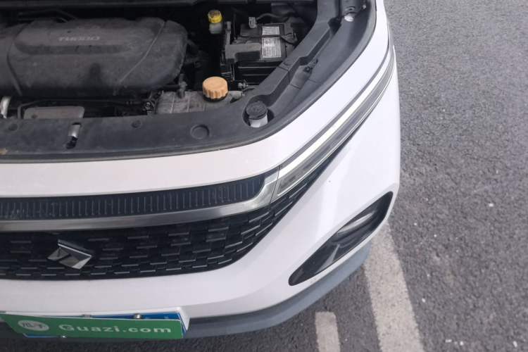 Used Baojun RM-5 2019 1.5T CVT 24-Hour Online Premium Version 7 Seats Engine Bay Left