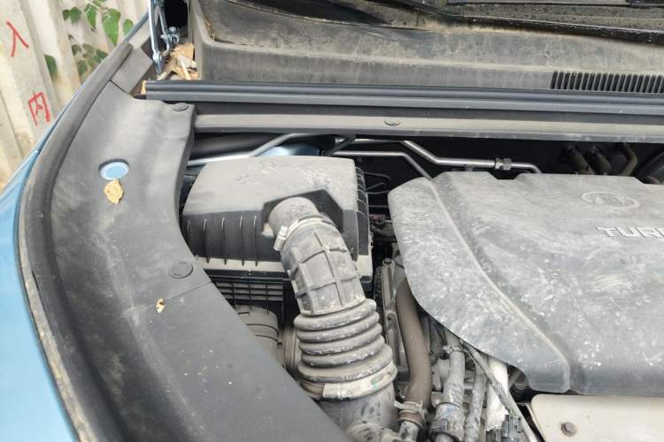 Used Baojun RM-5 2019 1.5T CVT 24-Hour Online Luxury Version 6 Seats Engine Bay Right