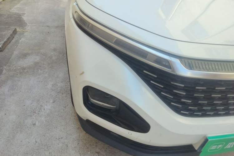 Used Baojun RM-5 2019 1.5T CVT 24-Hour Online Luxury Version 6 Seats Right Front Headlight