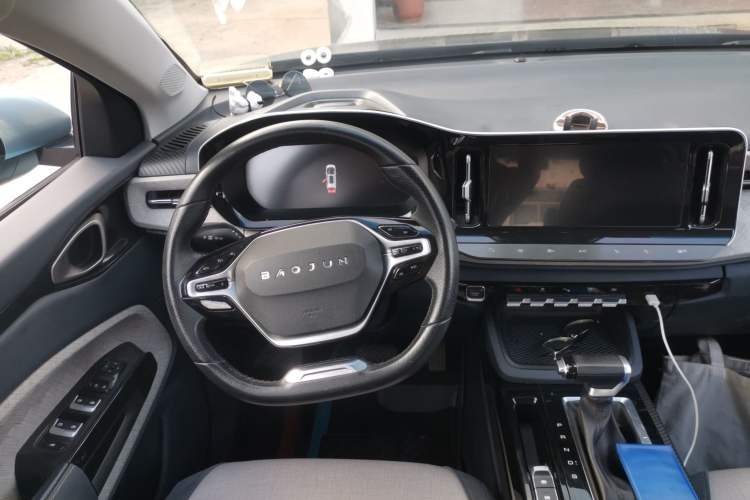 Used Baojun RM-5 2019 1.5T CVT 24-Hour Online Prestige Version 6 Seats Steering Wheel