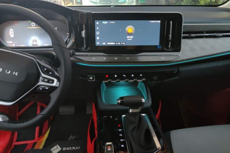 Used Baojun RM-5 2019 1.5T CVT 24-Hour Online Premium Version 7 Seats Audio And AC Panel