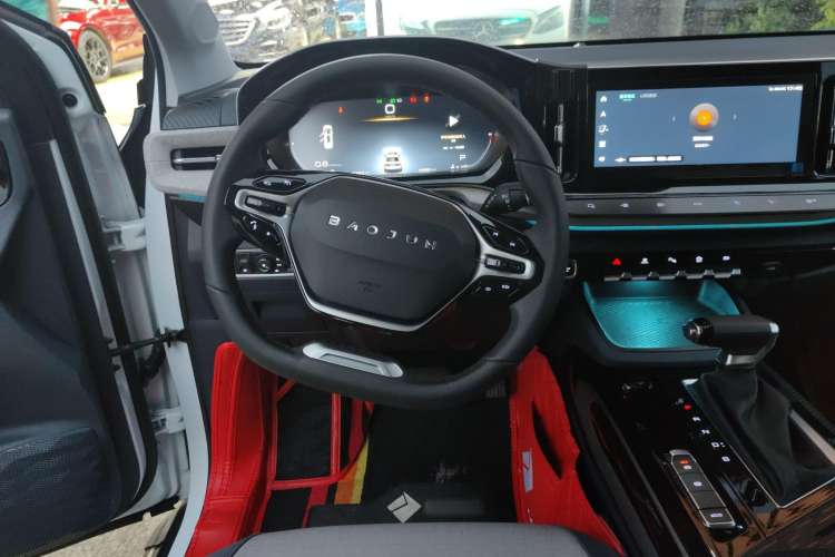Used Baojun RM-5 2019 1.5T CVT 24-Hour Online Premium Version 7 Seats Steering Wheel