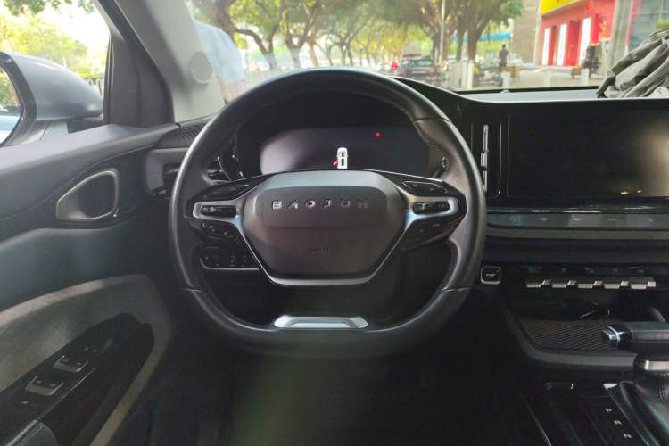 Used Baojun RM-5 2019 1.5T CVT 24-Hour Online Prestige Version 6 Seats Steering Wheel