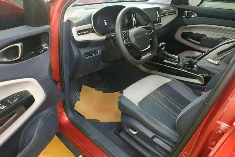 Used Baojun RM-5 2019 1.5T CVT 24-Hour Online Luxury Version 6 Seats Driver Seat