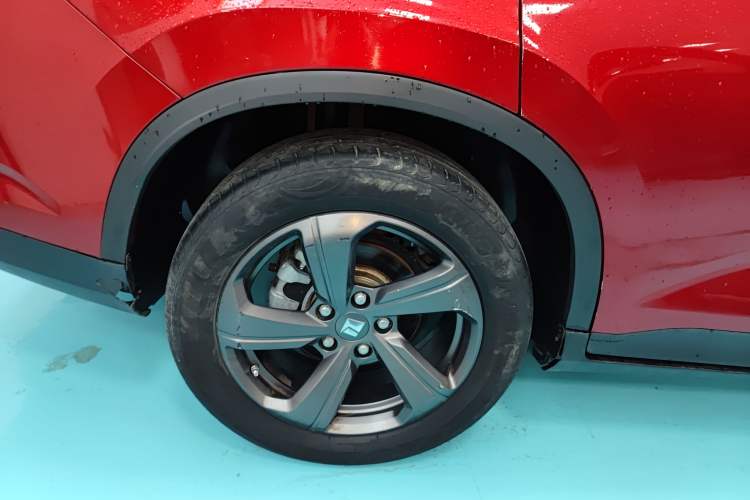 Used Baojun RM-5 2019 1.5T CVT Elite Version with 24-Hour Online Service 6 Seats Exterior 5