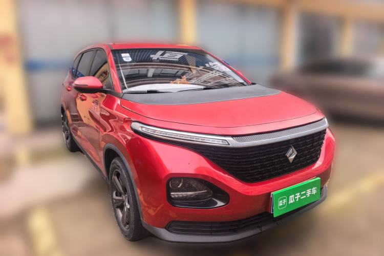 Used Baojun RM-5 2019 1.5T Manual Elite Version with 24-Hour Online Service 6 Seats Front Right 45 Deg