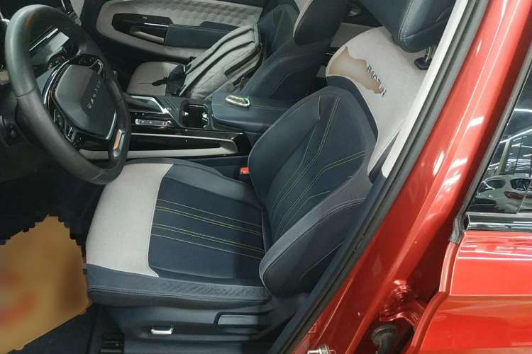 Used Baojun RM-5 2019 1.5T CVT 24-Hour Online Luxury Version 6 Seats Left Front Seat