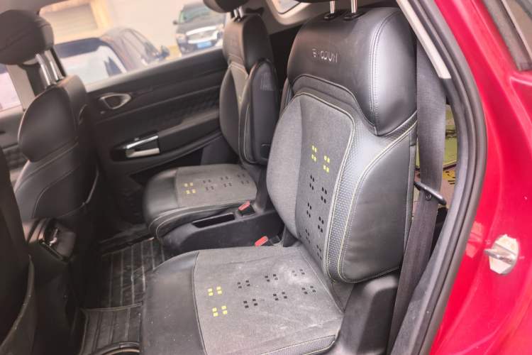 Used Baojun RM-5 2019 1.5T Manual Elite Version with 24-Hour Online Service 6 Seats Left Rear Seat