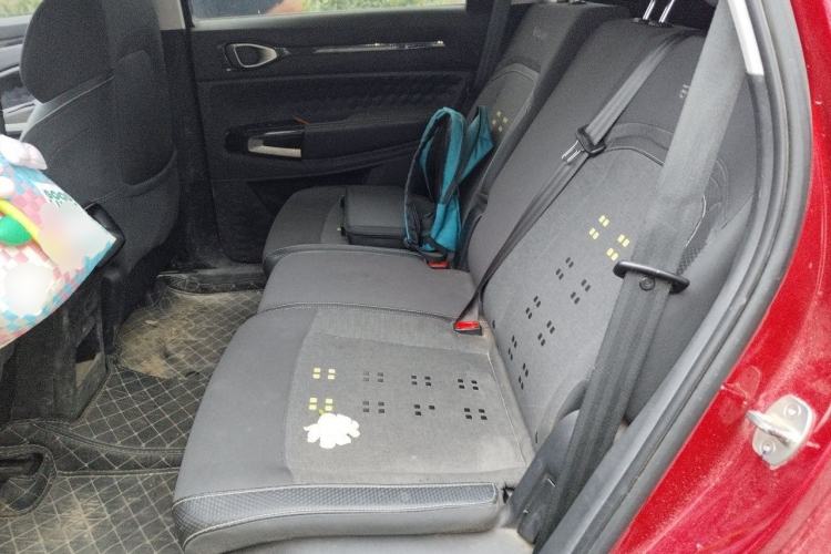 Used Baojun RM-5 2019 1.5L Manual Elite Edition with 24-hour Online Service 5 Seats Left Rear Seat
