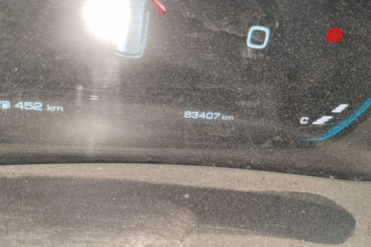 Used Baojun RM-5 2019 1.5L Manual Elite Edition with 24-hour Online Service 5 Seats Odometer Close Up