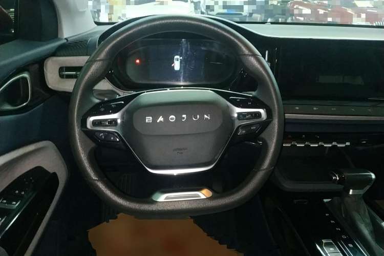 Used Baojun RM-5 2019 1.5T CVT 24-Hour Online Luxury Version 6 Seats Steering Wheel