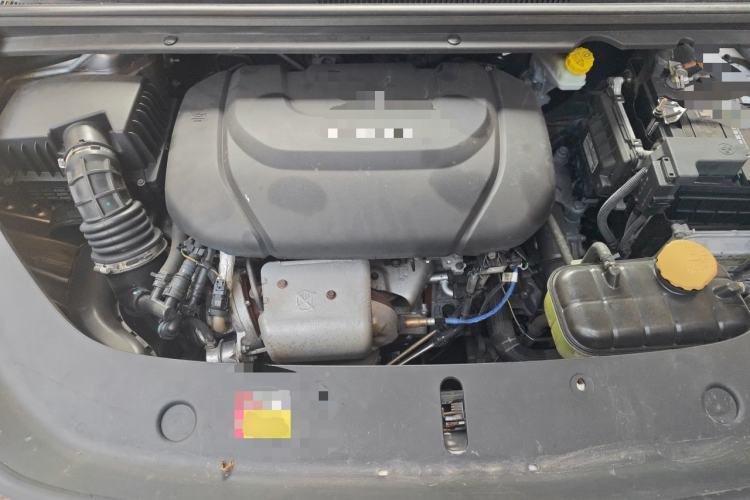 Used Baojun RM-5 2019 1.5T CVT Elite Version with 24-Hour Online Service 5 Seats Engine Bay