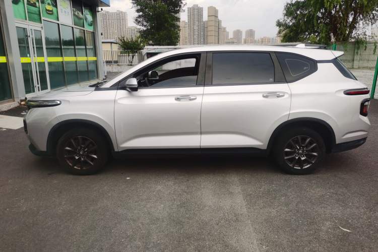 Used Baojun RM-5 2019 1.5L Manual Elite Version with 24-Hour Online Service 7 Seats Exterior 5