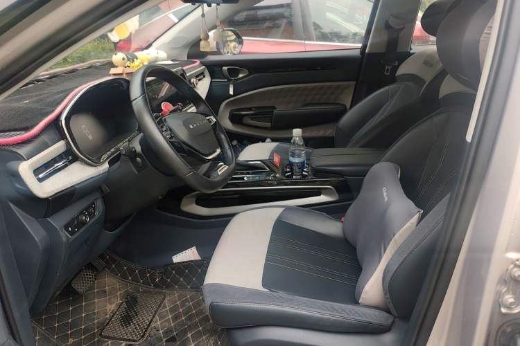 Used Baojun RM-5 2019 1.5T CVT 24-Hour Online Prestige Version 6 Seats Left Front Seat
