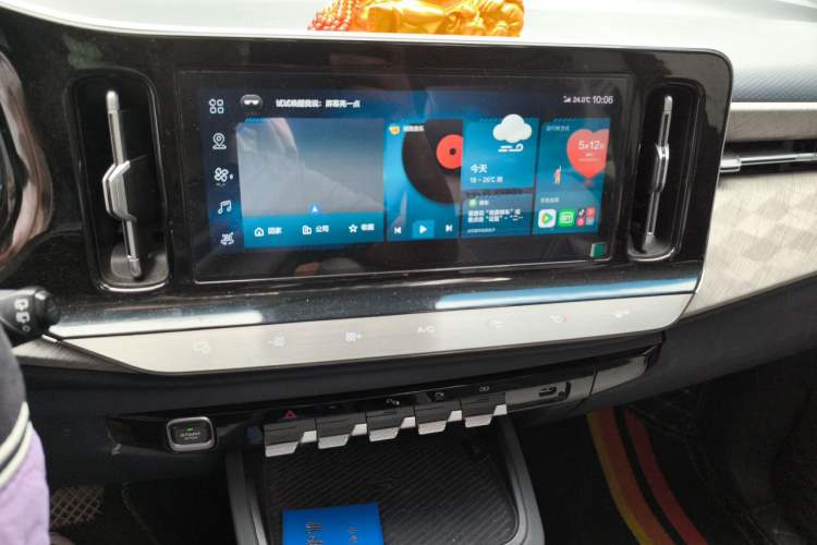Used Baojun RM-5 2019 1.5T CVT 24-Hour Online Prestige Version 5 Seats Audio And AC Panel