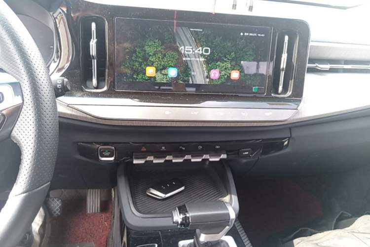 Used Baojun RM-5 2019 1.5T CVT 24-Hour Online Premium Version 7 Seats Audio And AC Panel