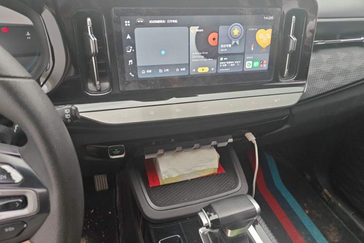 Used Baojun RM-5 2019 1.5T CVT Elite Version with 24-Hour Online Service 7 Seats Audio And AC Panel