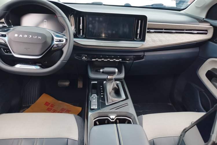 Used Baojun RM-5 2019 1.5T CVT 24-Hour Online Premium Version 7 Seats Audio And AC Panel