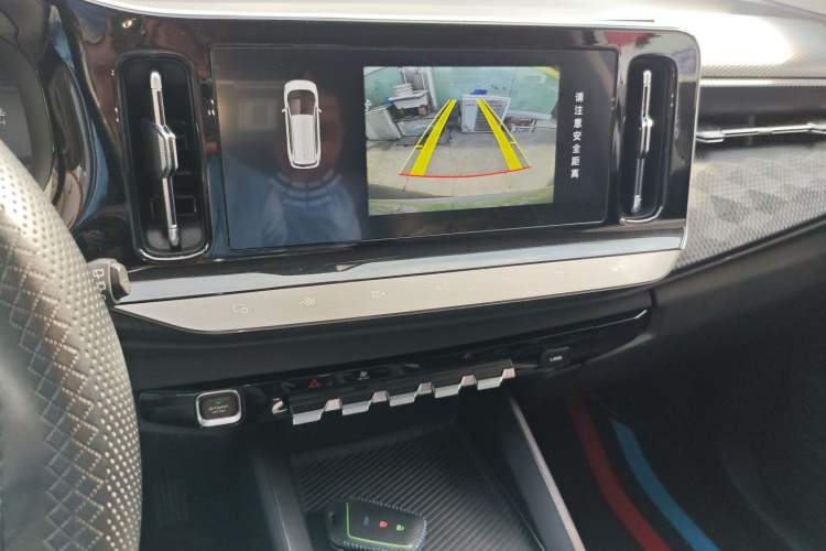Used Baojun RM-5 2019 1.5T Manual Elite Version with 24-Hour Online Service 7 Seats Audio And AC Panel