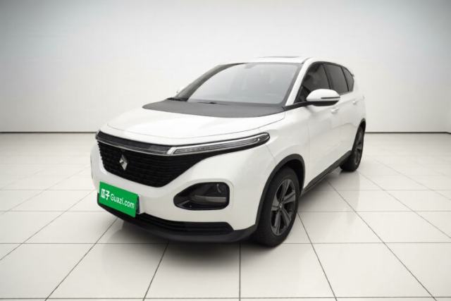 Ojetý Baojun RM-5 2019 1.5T CVT Elite Version with 24-Hour Online Service 6 Seats