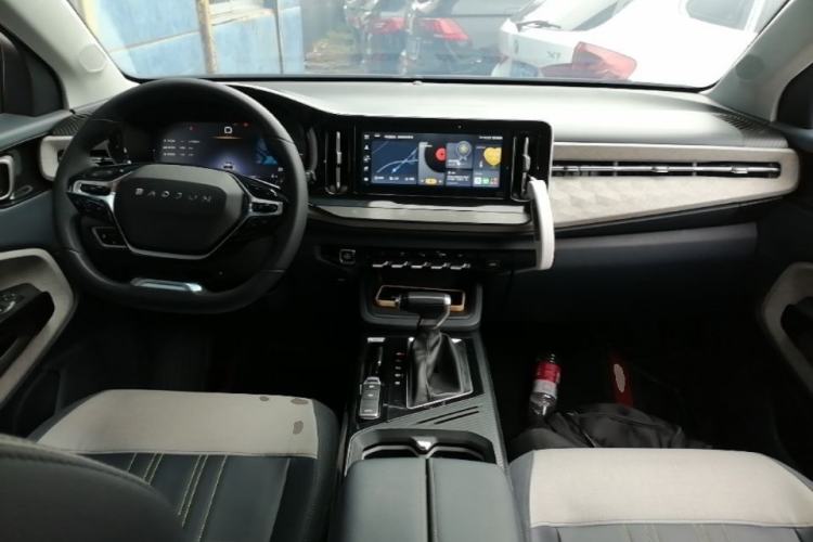 Used Baojun RM-5 2019 1.5T CVT 24-Hour Online Premium Version 7 Seats Center Console