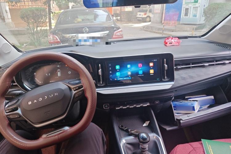 Used Baojun RM-5 2019 1.5T Manual Elite Version with 24-Hour Online Service 6 Seats Center Console