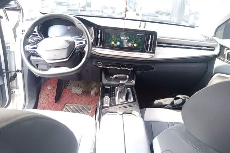 Used Baojun RM-5 2019 1.5T CVT 24-Hour Online Premium Version 7 Seats Center Console