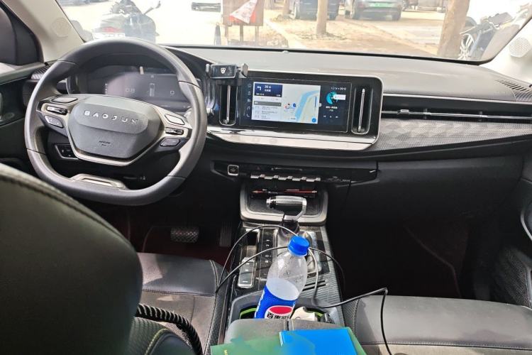 Used Baojun RM-5 2019 1.5L CVT Elite Version with 24-hour Online Service 6 Seats Center Console