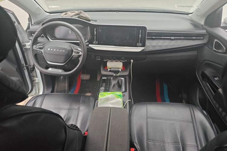Used Baojun RM-5 2019 1.5T CVT Elite Version with 24-Hour Online Service 7 Seats Center Console