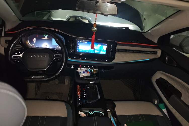 Used Baojun RM-5 2019 1.5T CVT 24-Hour Online Luxury Version 6 Seats Center Console
