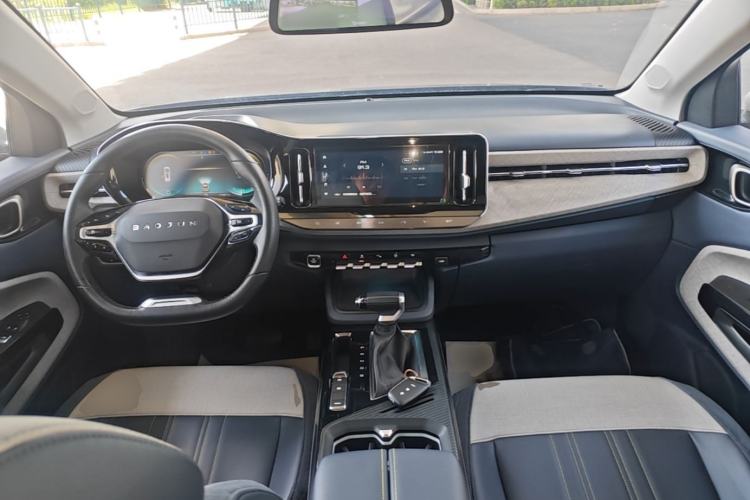 Used Baojun RM-5 2019 1.5T CVT 24-Hour Online Prestige Version 6 Seats Center Console