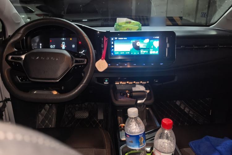 Used Baojun RM-5 2019 1.5T CVT Elite Version with 24-Hour Online Service 5 Seats Center Console
