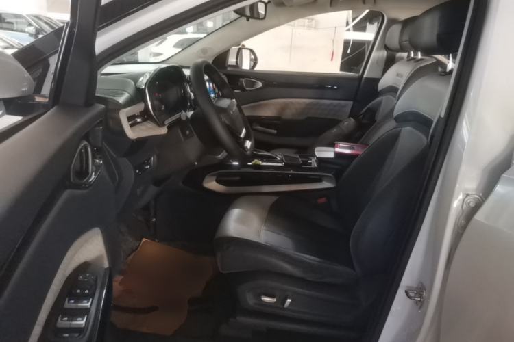 Used Baojun RM-5 2019 1.5T CVT 24-Hour Online Luxury Version 6 Seats Driver Seat